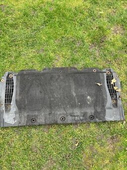 Audi a6 4g kryt motoru