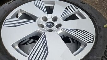 Zimní sada originál Audi E-tron Q7 Aero 5x112 ET34