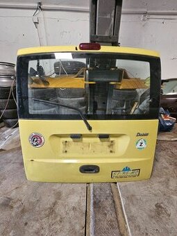 Fiat Doblo 2006 zadni kufrove dveře