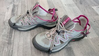 Dámské turistické sandály Salomon Iguano vel.38