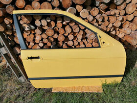 BMW E36 Compact pravé dveře DAKARGELB