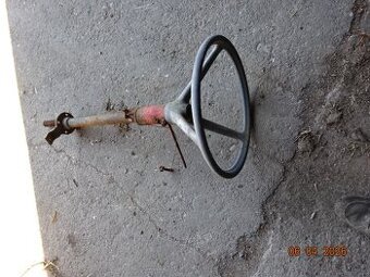 VOLANT + ŘÍDÍCÍ TYČ NA ZETOR 6911