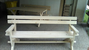 prodám lavice a stůl z masivu