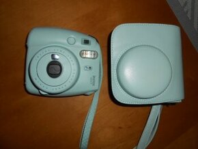 Fotoaparát FUJIFILM INTAX MINI 9 - funkční,málo použitý