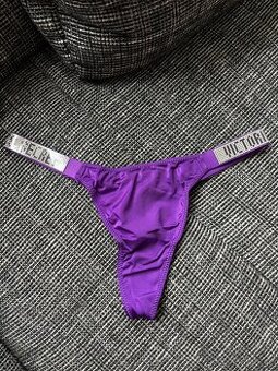 Spodní prádlo - tanga Victoria’s Secret M