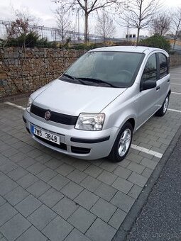 Fiat Panda benzín, centrál s DO, klima,kamera