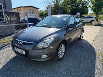 Hyundai I30 1.6 CRDI automat kůže