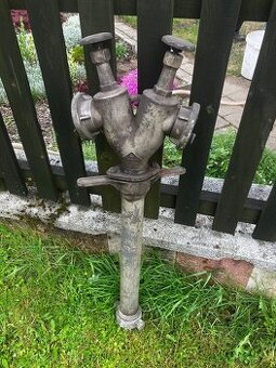 Hydrant pákový