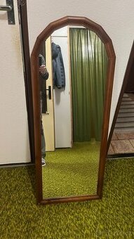 Prodám pěkné zrcadlo šíře 45 cm výška 112,5cm