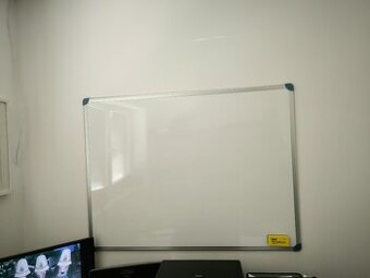 Magneticka kancelářská tabule 120x90, používaná krátce