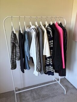 Šatní stojan MULIG ikea - 100,- - 1