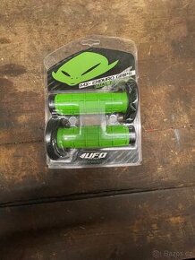 Gripy UFO - 1