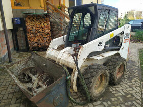 Mýchací lžíce na beton se smykovým nakladačem k zapůjčení - 1