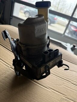 Čerpadlo posilovače řízení Dacia Renault 491108089R