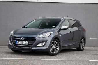 Hyundai i30 CW 1.6i CRDi VGT Family / AJ NA SPLÁTKY/