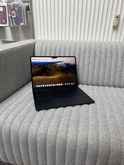 MacBook Air M3 13,6” Midnight 8GB/256GB 2024