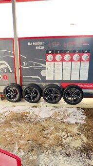 BMW alu kola 18” s pneu Nankang Winter Activa SV-55 – ET34