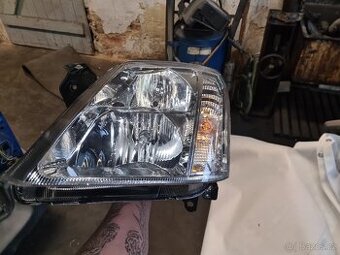 Nové levé světlo opel meriva A