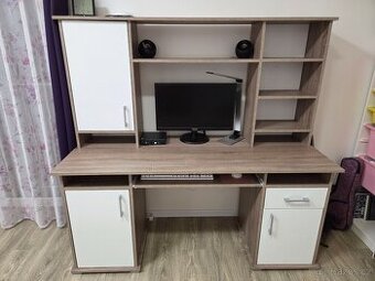 Psací stůl, velký, hodně úložného prostoru.
