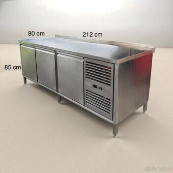 Chladicí pult 212x80x83-95cm - top stav 