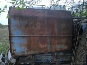 E 512 zadek vytřasadla