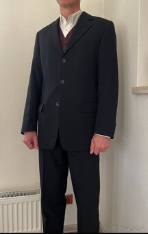 Krásný černý pánský oblek s vestou C&A