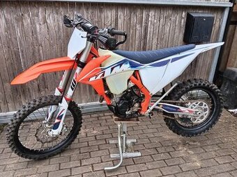 KTM 250 XC-F 35MTH rok 2022 (do provozu 3/2025) se