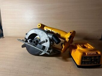 DeWalt aku okružní pila + aku světlo