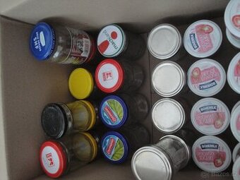 Zavařovací sklenice 200 - 300 ml, tvarově různorodé, malé