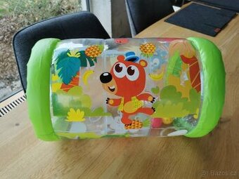 Hračky - hudební válec, kostky a kolotoč