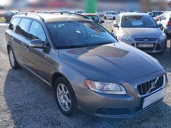 Volvo V70 2.0d ,  100 kW nafta, 2008