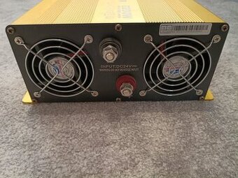 Měnič napětí 2200W 24V 230V soluowill