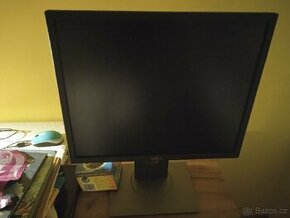 PC monitor Dell za 1200 korun Českých
