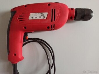 Vrtačka s příklepem 1050W