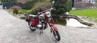 Jawa 250 kývačka