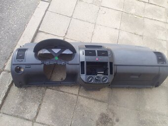 Palubovka na Volkswagen polo 9N3