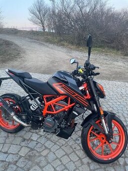 KTM DUKE 125 2021