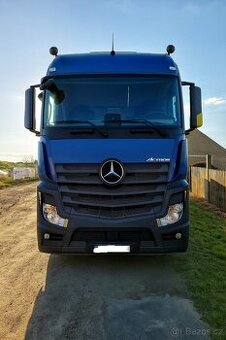 Mercedes-Benz Actros plachta