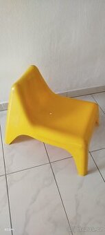 Dětská židlička z IKEA