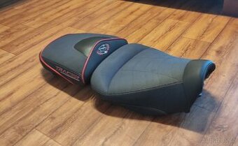 Tracer 900 sedlo