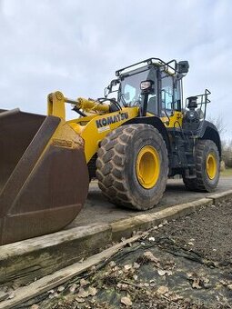 Nakladač Komatsu WA380
