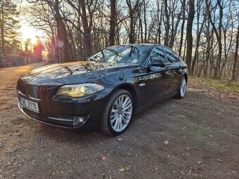 BMW 525d V6 150kW SEDAN ALU R19 SERVIS