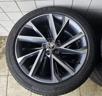 Alu kola VEGA R20 NOVÉ + NOVÉ PNEU MICHELIN
