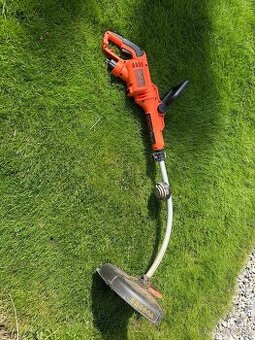Prodam strunovou sekacku Black+Decker elektricka