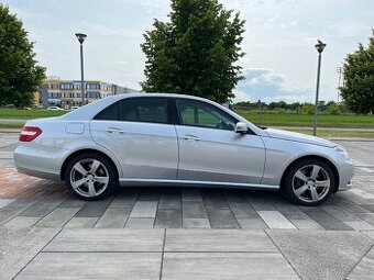 Mercedes-Benz E 500, W212, rok výroby 2008