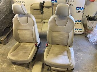 Sada sedaček Škoda Octavia III světlá kůže/alcantar