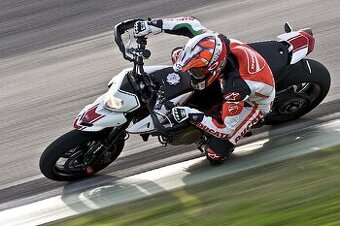 Ducati Hypermotard 1100