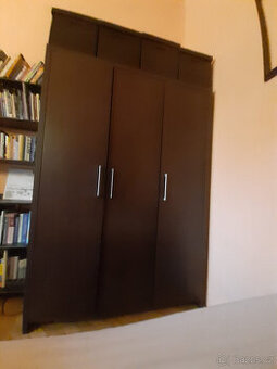 Šatní skříň wenge