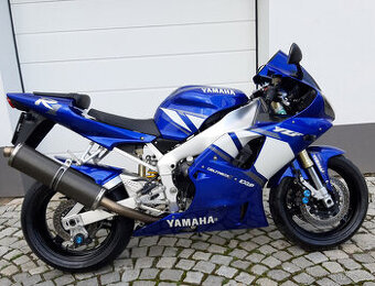 YAMAHA YZF R1