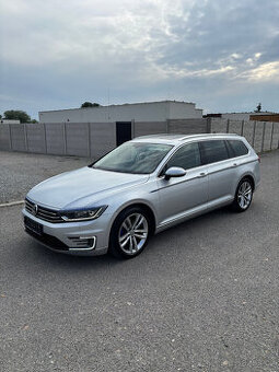VW Passat 1.4TSI 170kW GTE - plug-in hybrid